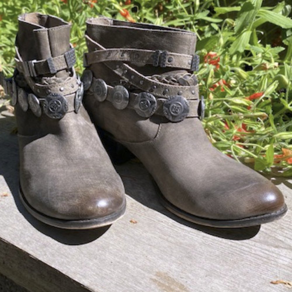 Naughty Monkey Leather Ankle Boot Sz 10